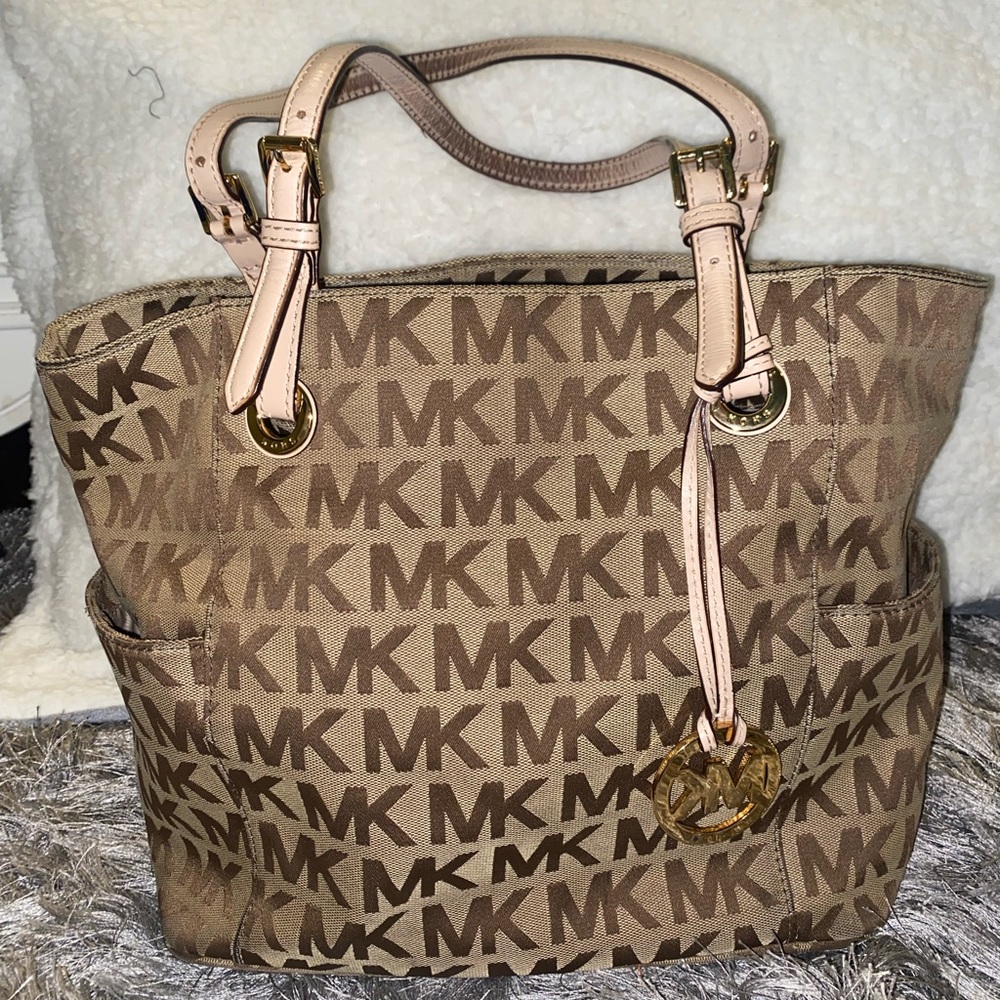 Michael Kors purse